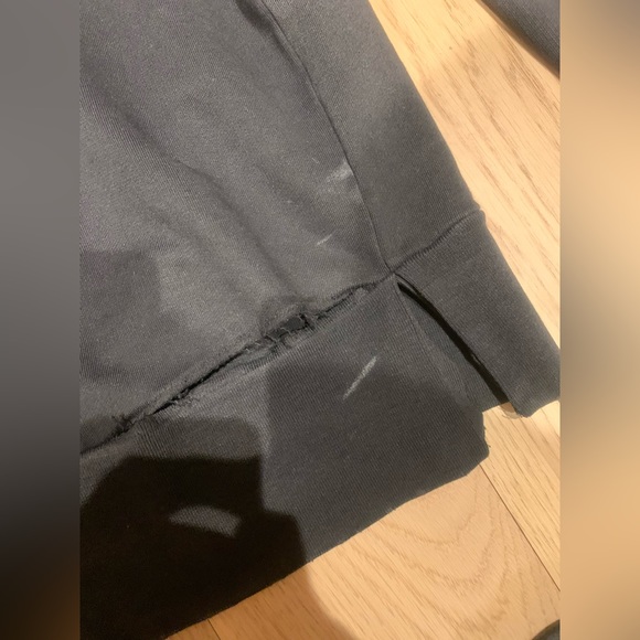 Givenchy world tour sweatshirt sweater size xl used black - Picture 5 of 8